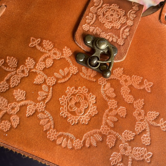NWOT Hand Tooled Leather Bag - Picture 6 of 11